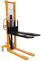 STACKER MANUAL (1.5T) POWERED