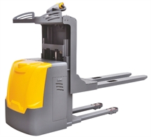 ORDER PICKER C/ PLATAFORMA (1T) POWERED